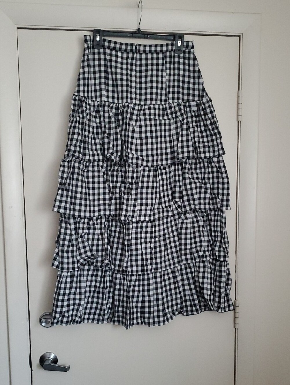 Hot Topic Black and White Gingham Lace-Up Tiered A-Line Skirt - Picture 8 of 15